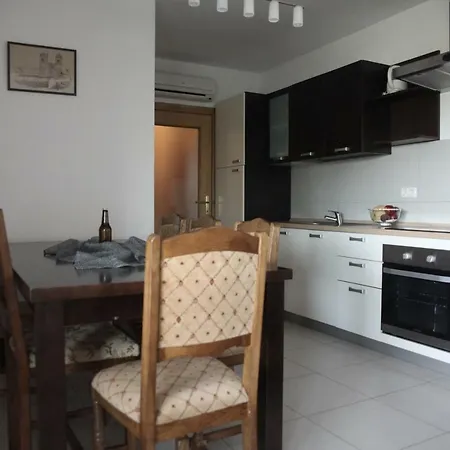 Dona P1 Apartment *